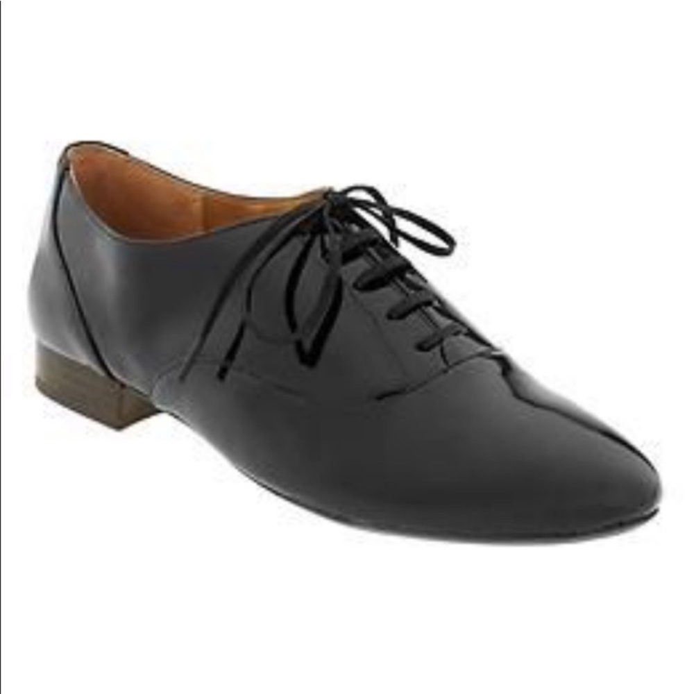 Banana Republic.Womens leather shoes!!!